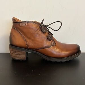 Pikolinos Brandy Leather Lace-Up Ankle Boot (#838-8657)